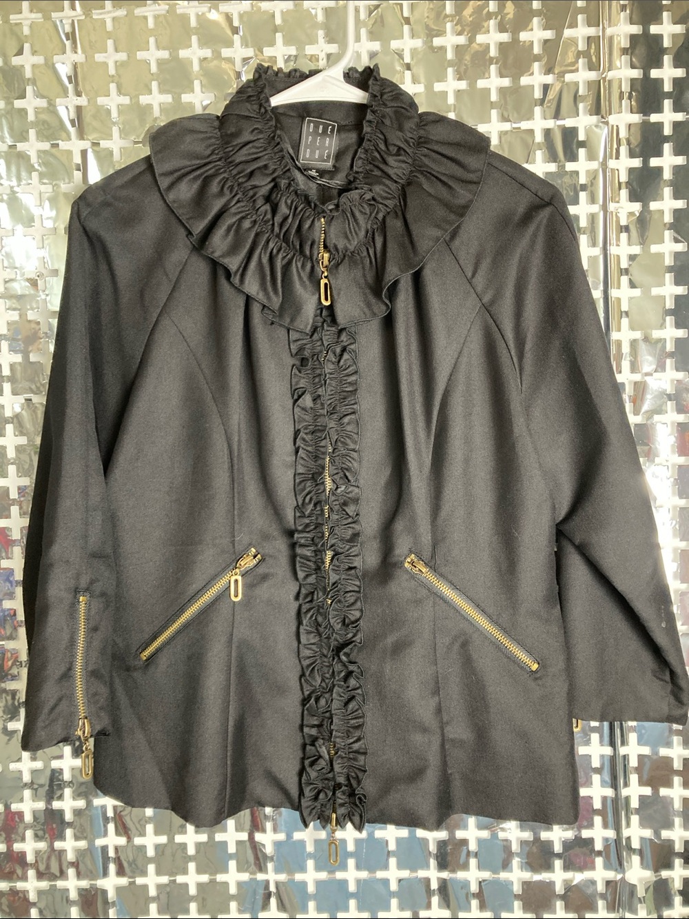 DUÉ PER DUÉ Black Ruffle-Trim Zip Jacket